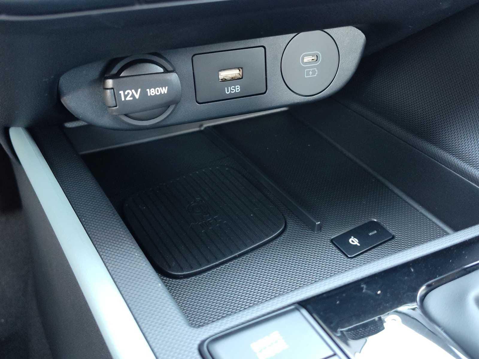 Thumbnail: 2025 Hyundai Elantra - 24