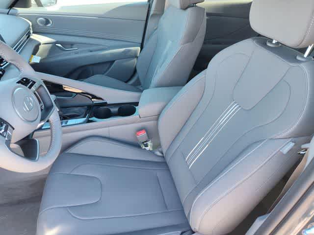 Thumbnail: 2026 Hyundai Elantra - 14