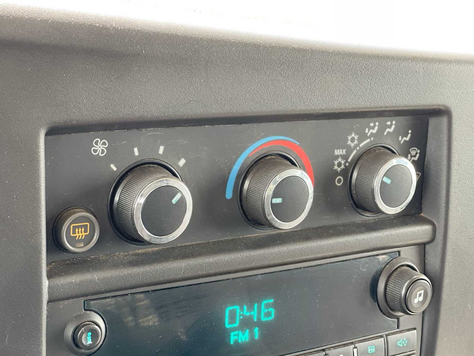 2014 Chevrolet Express 1500 LS 19