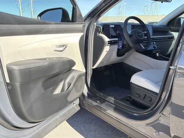 Thumbnail: 2026 Hyundai Tucson - 10