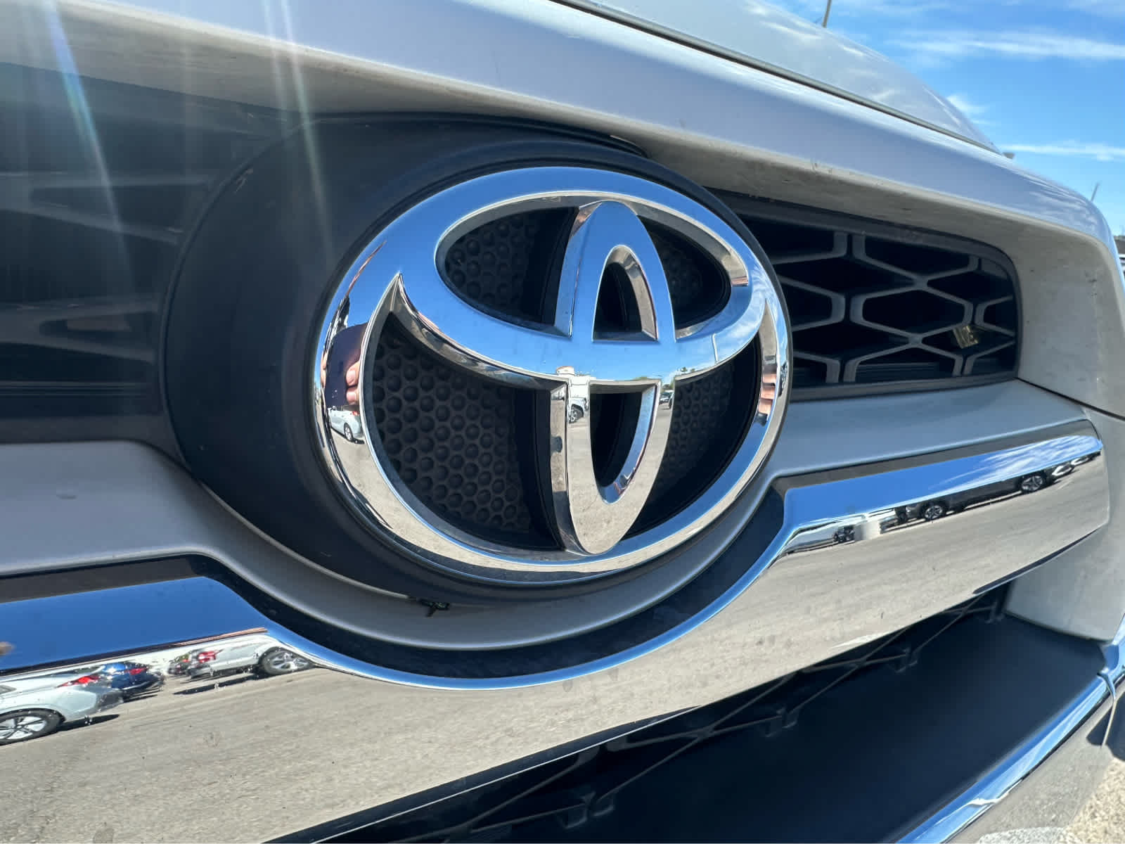 Thumbnail: 2016 Toyota 4Runner - 13