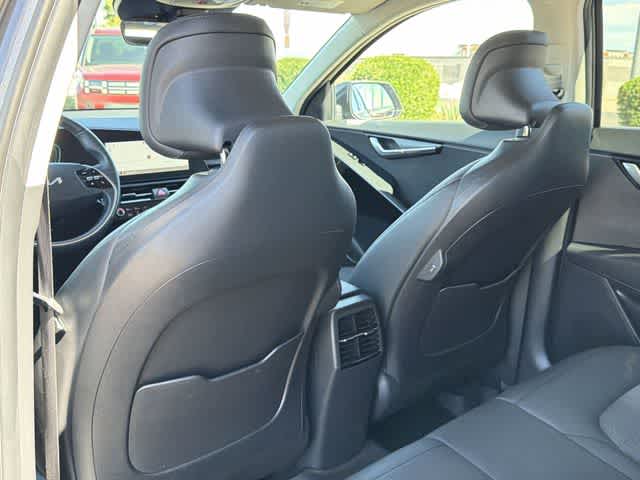 Thumbnail: 2023 Kia Niro - 16