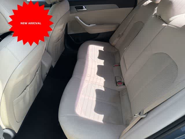 Thumbnail: 2017 Hyundai Sonata - 16