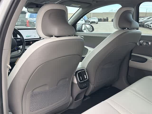 Thumbnail: 2023 Hyundai Ioniq 6 - 18