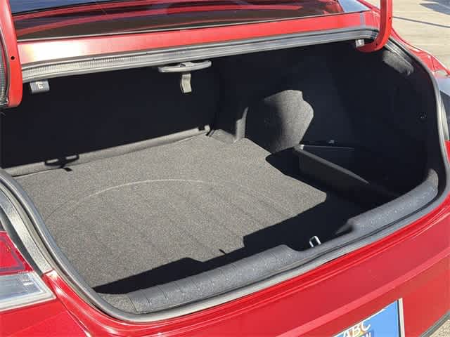 Thumbnail: 2022 Hyundai Elantra - 25