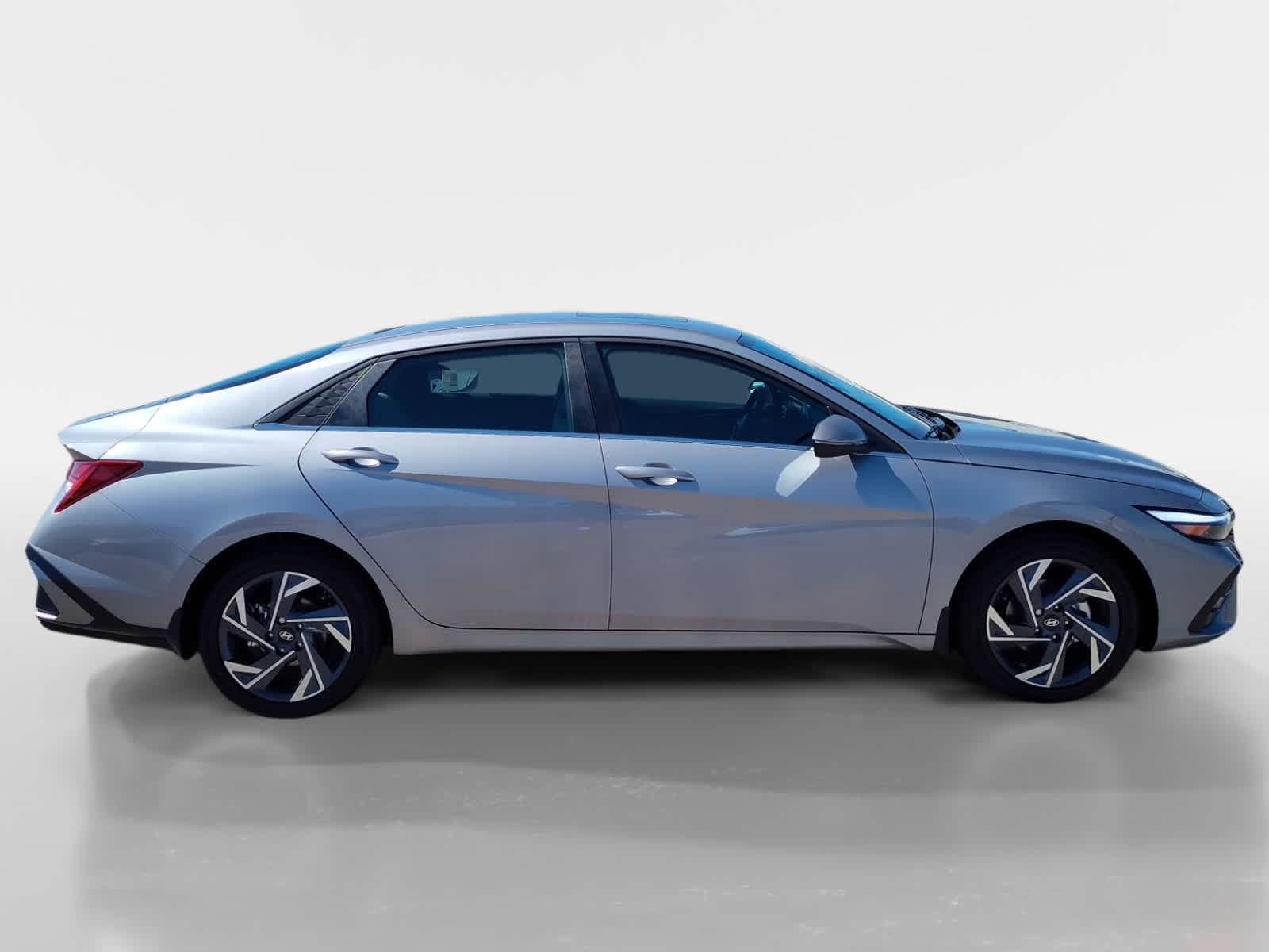 Thumbnail: 2025 Hyundai Elantra - 6