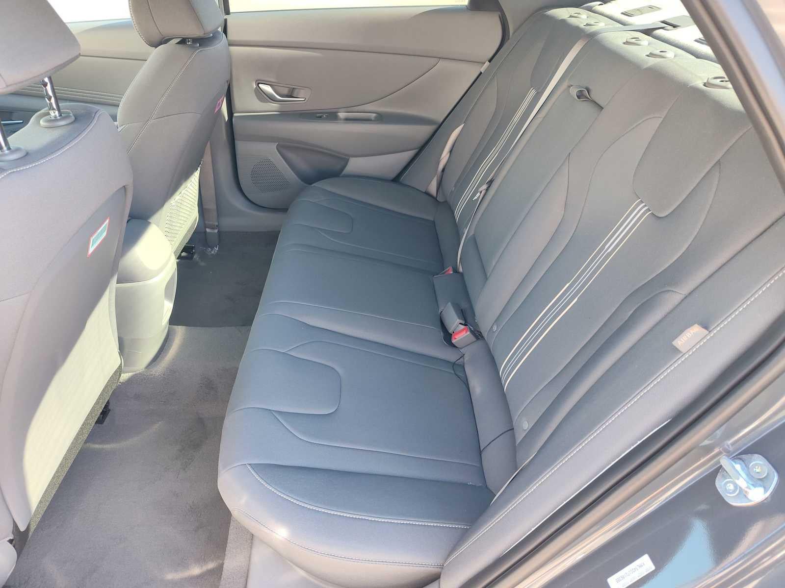 Thumbnail: 2026 Hyundai Elantra - 17