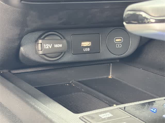 Thumbnail: 2025 Hyundai Elantra - 24