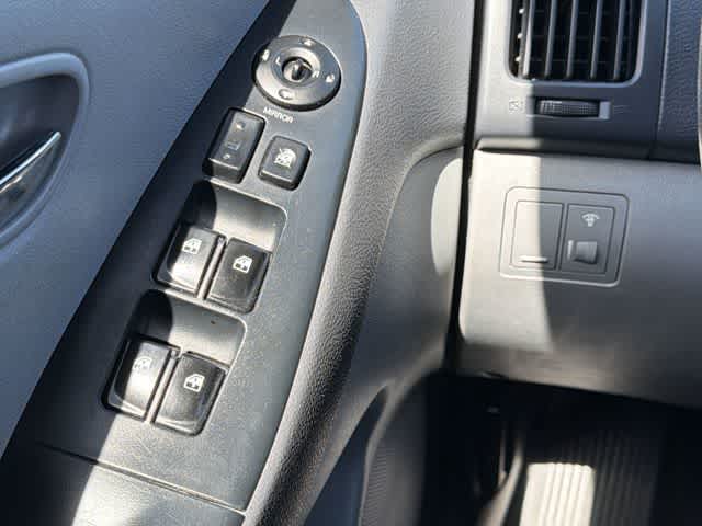 Thumbnail: 2010 Hyundai Elantra - 14