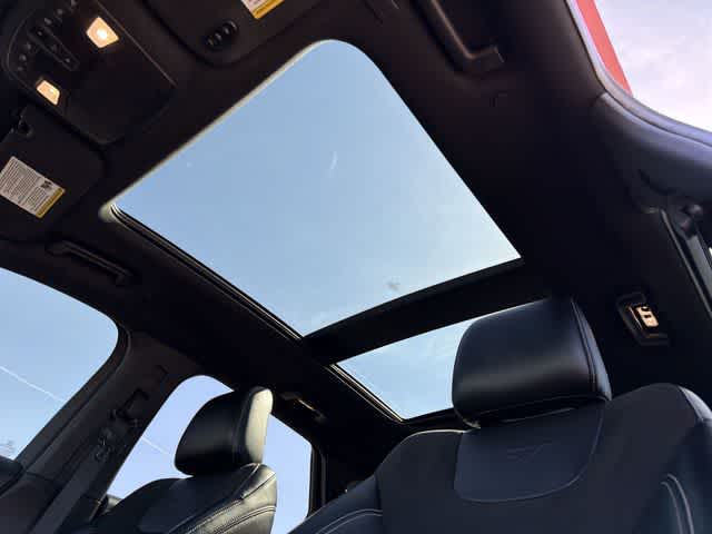 Thumbnail: 2022 Ford Edge - 16