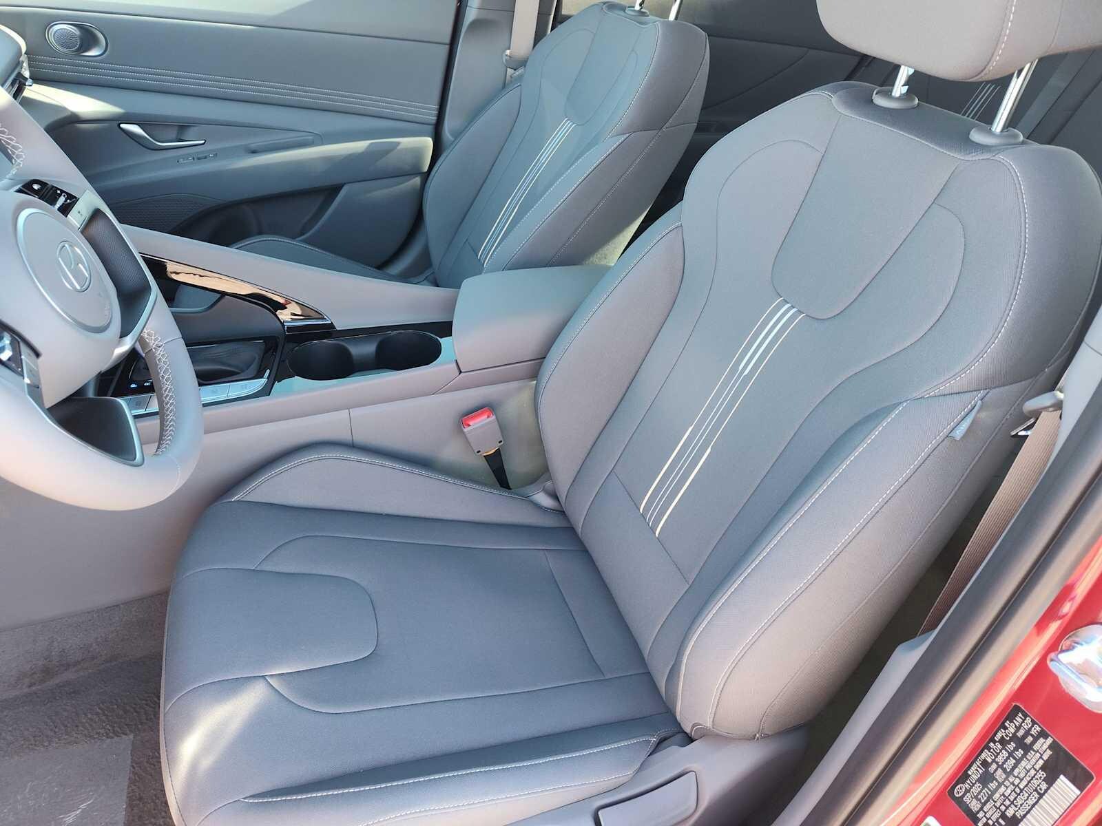 Thumbnail: 2026 Hyundai Elantra - 13