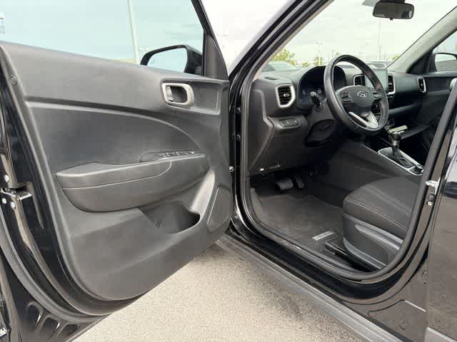 Thumbnail: 2024 Hyundai Venue - 17