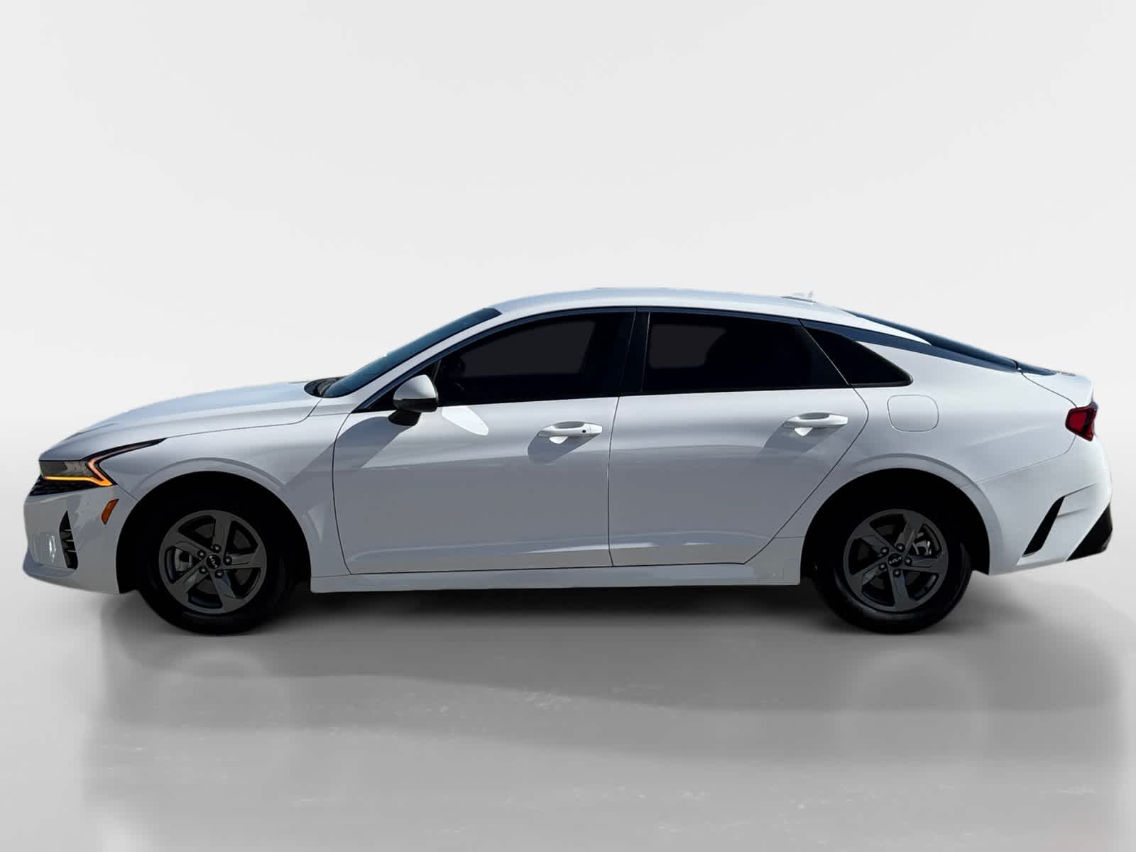 Thumbnail: 2023 Kia K5 - 2