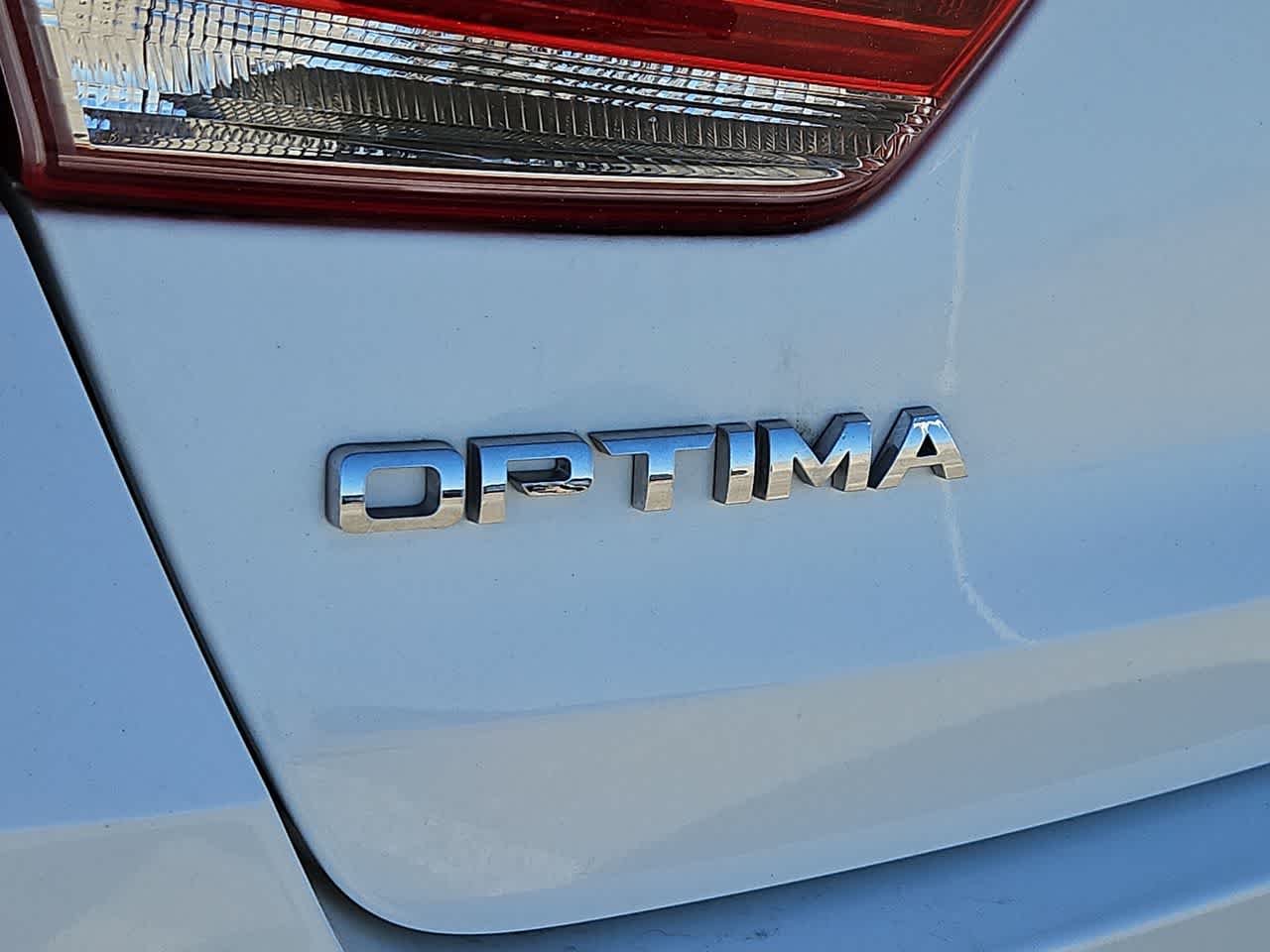 2016 Kia Optima EX 11