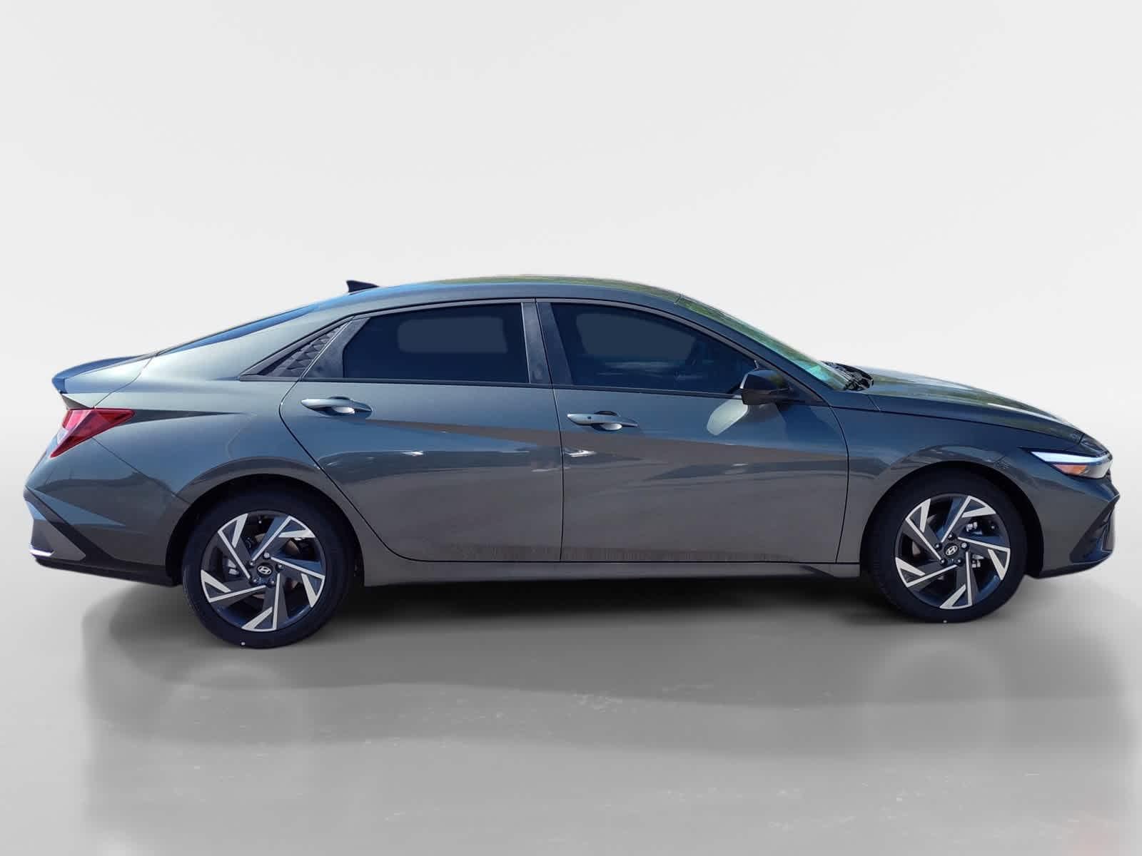 Thumbnail: 2025 Hyundai Elantra - 6