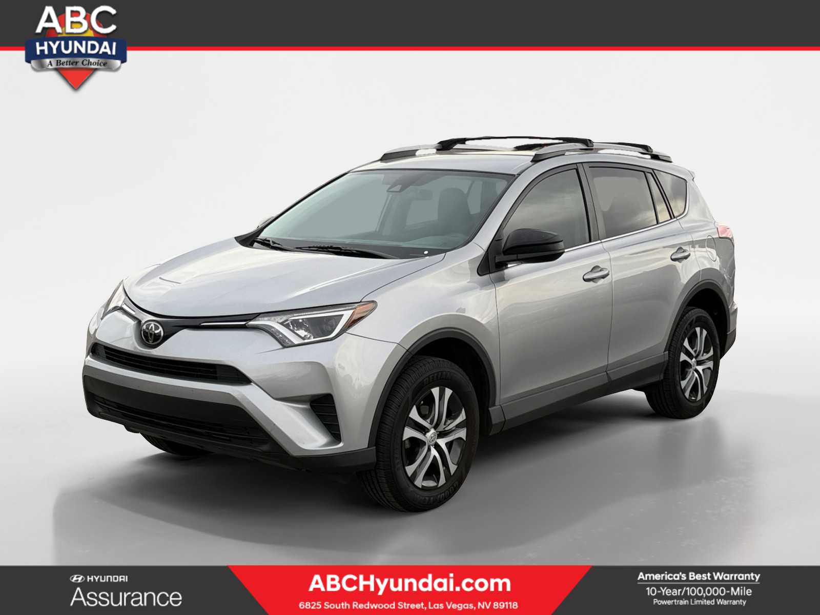 2017 Toyota RAV4 LE's photo