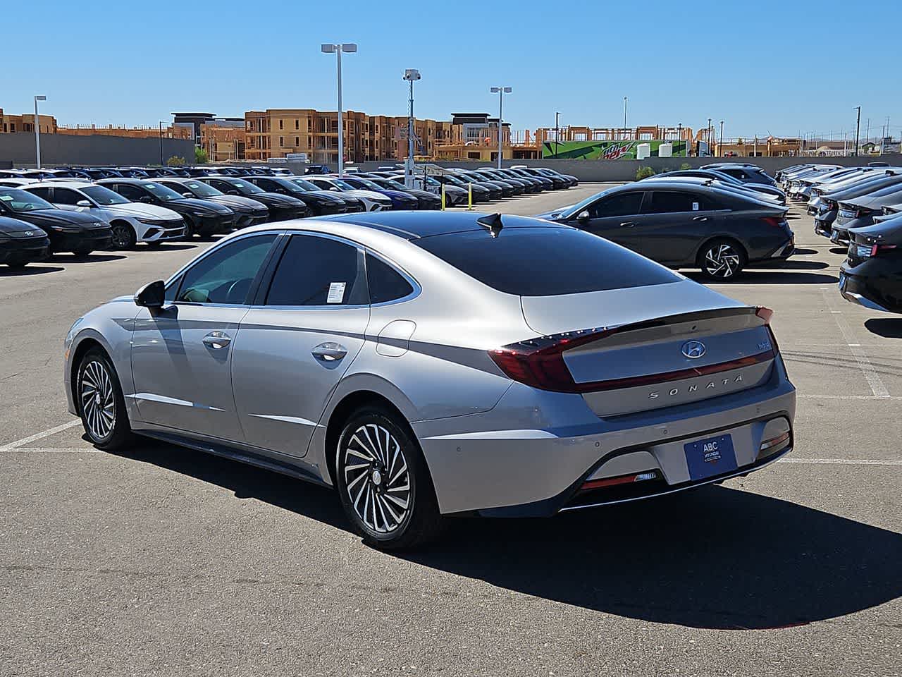 2023 Hyundai Sonata Limited 4