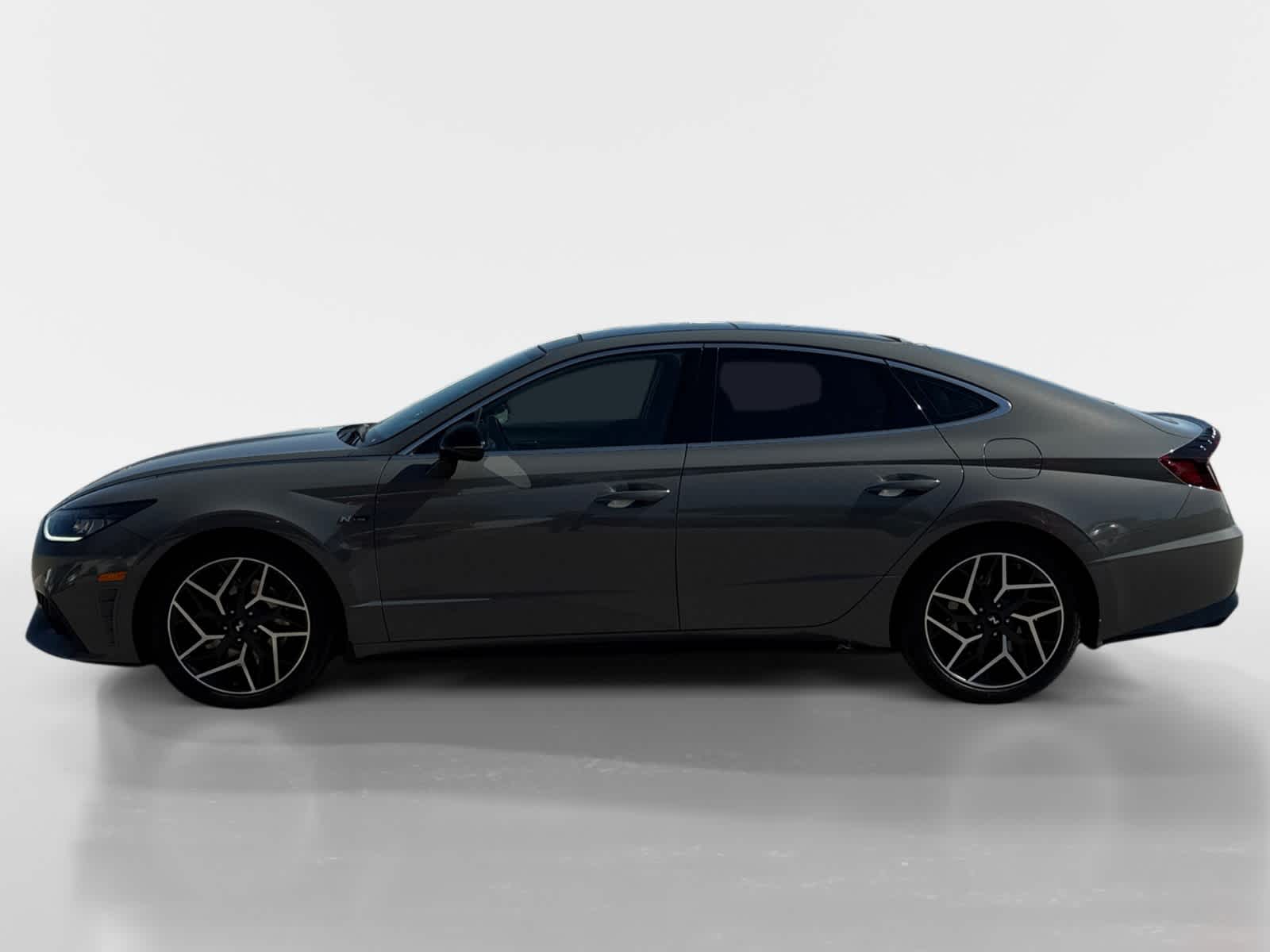 2022 Hyundai Sonata N Line photo 2
