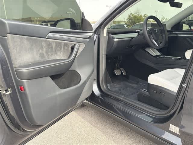 Thumbnail: 2024 Tesla Model Y - 10