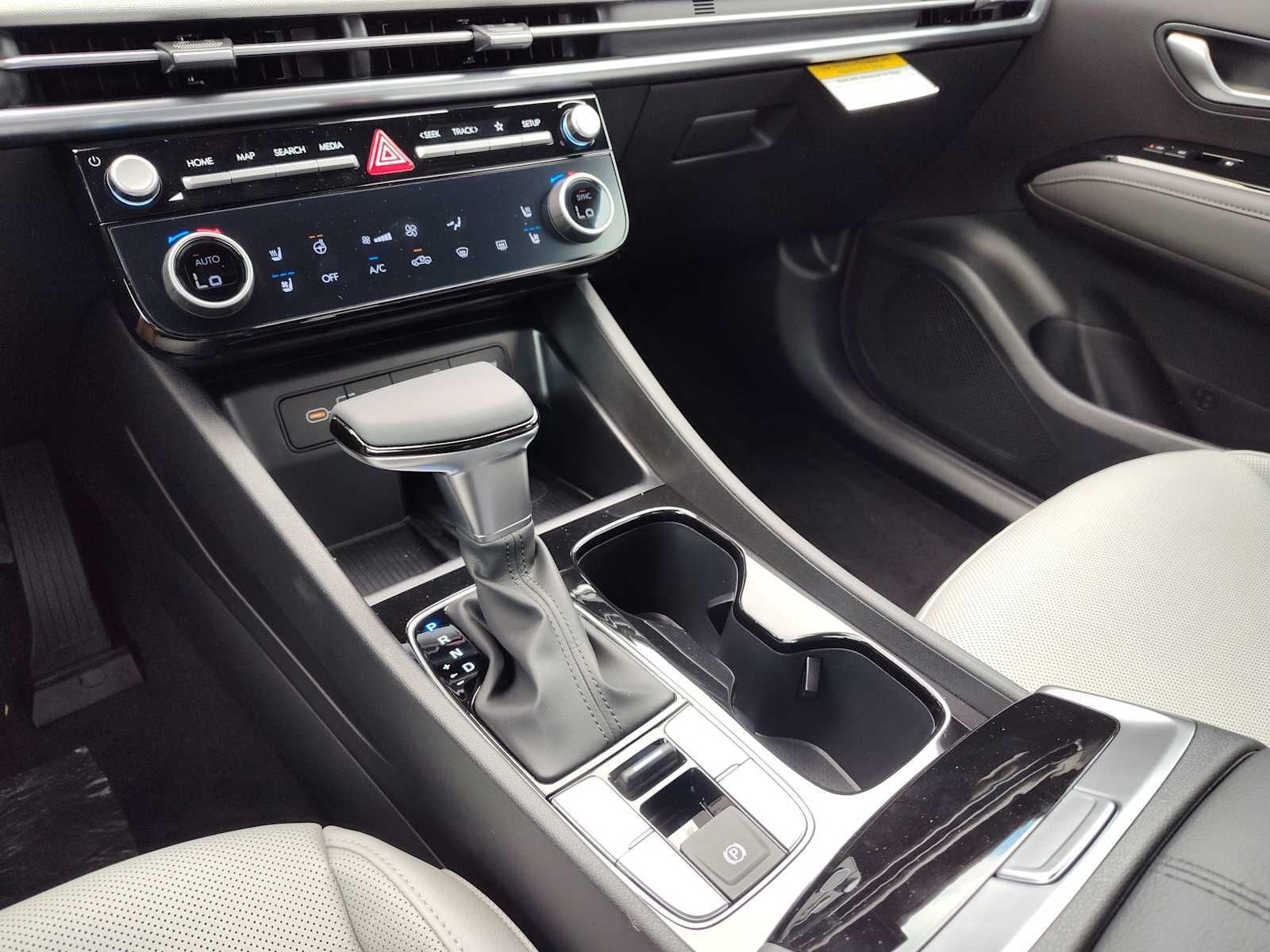 Thumbnail: 2026 Hyundai Santa Cruz - 25