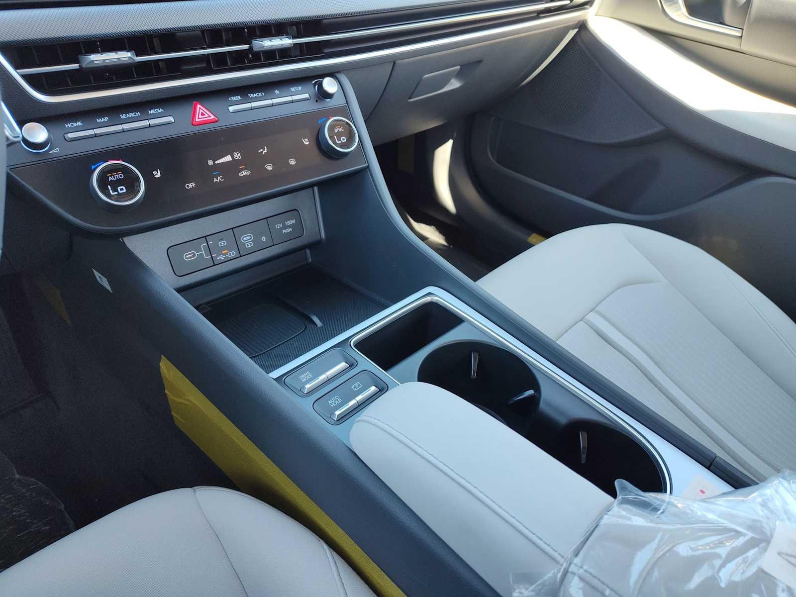 Thumbnail: 2026 Hyundai Sonata - 24