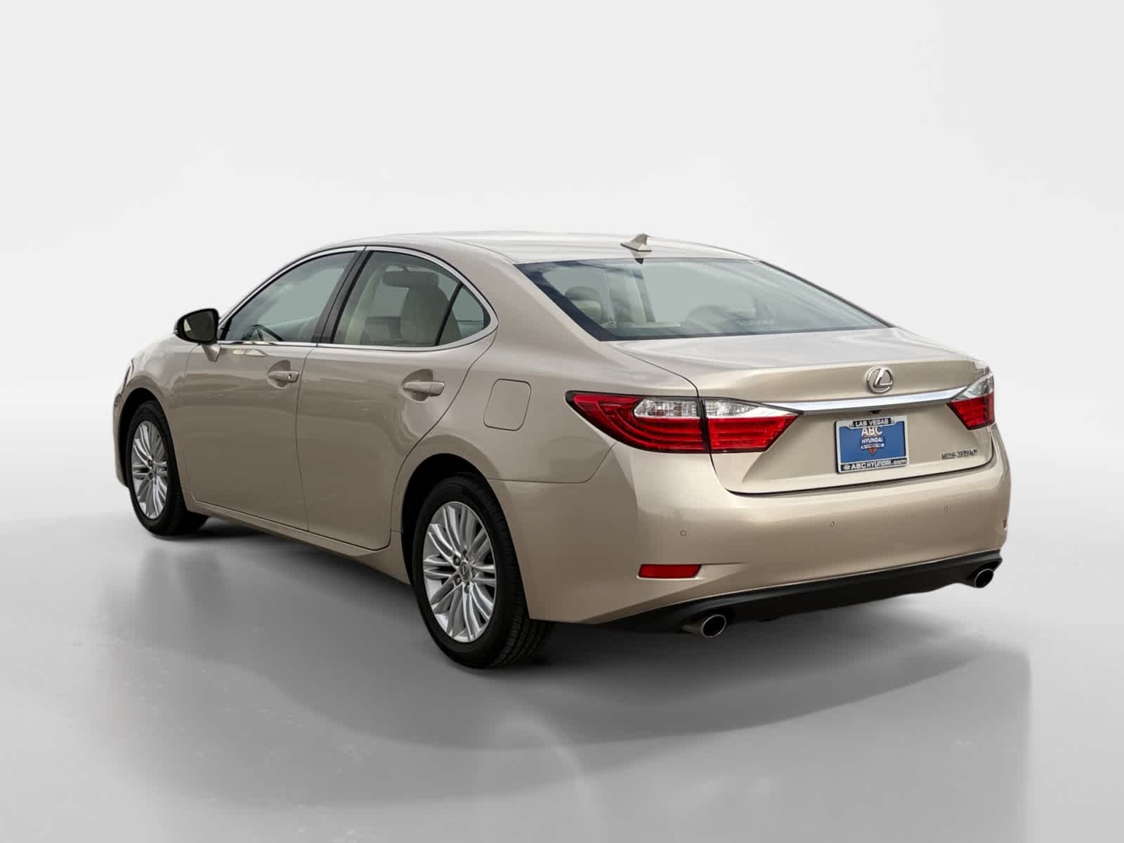 Thumbnail: 2014 Lexus ES - 4