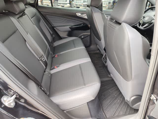 Thumbnail: 2023 Volkswagen ID.4 - 13