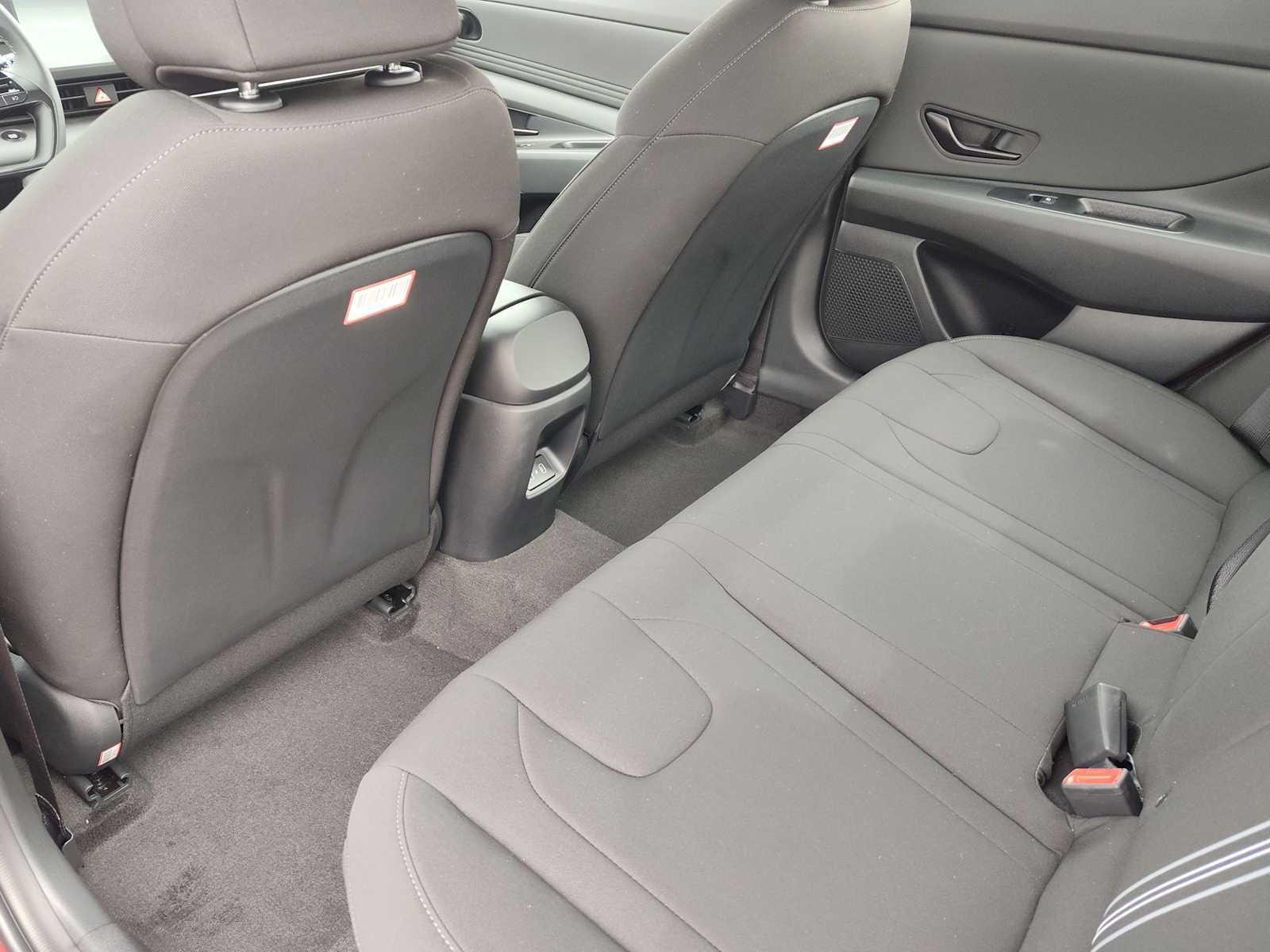 Thumbnail: 2025 Hyundai Elantra - 16