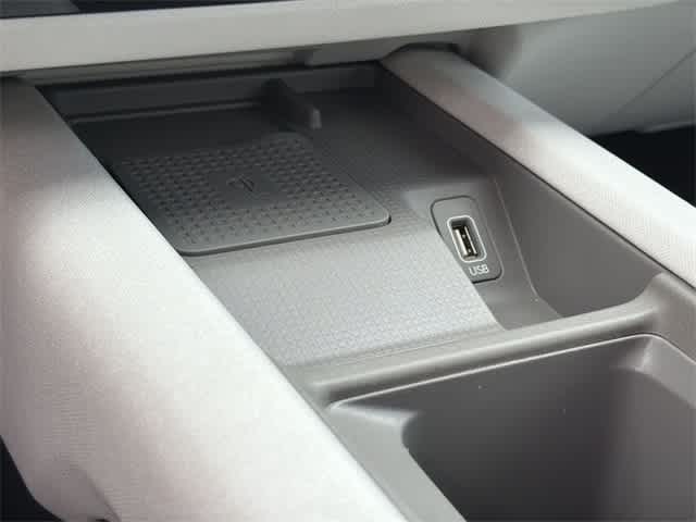 Thumbnail: 2023 Hyundai Ioniq 6 - 24