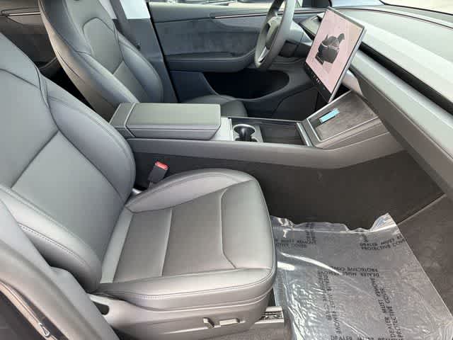 Thumbnail: 2026 Tesla Model Y - 21