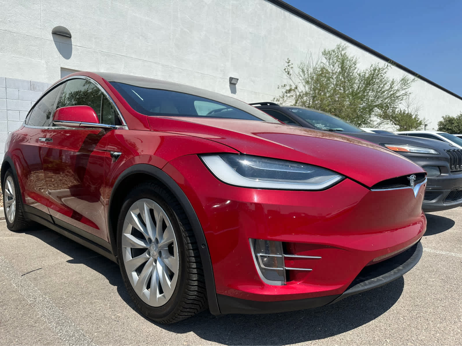 Thumbnail: 2019 Tesla Model X - 9