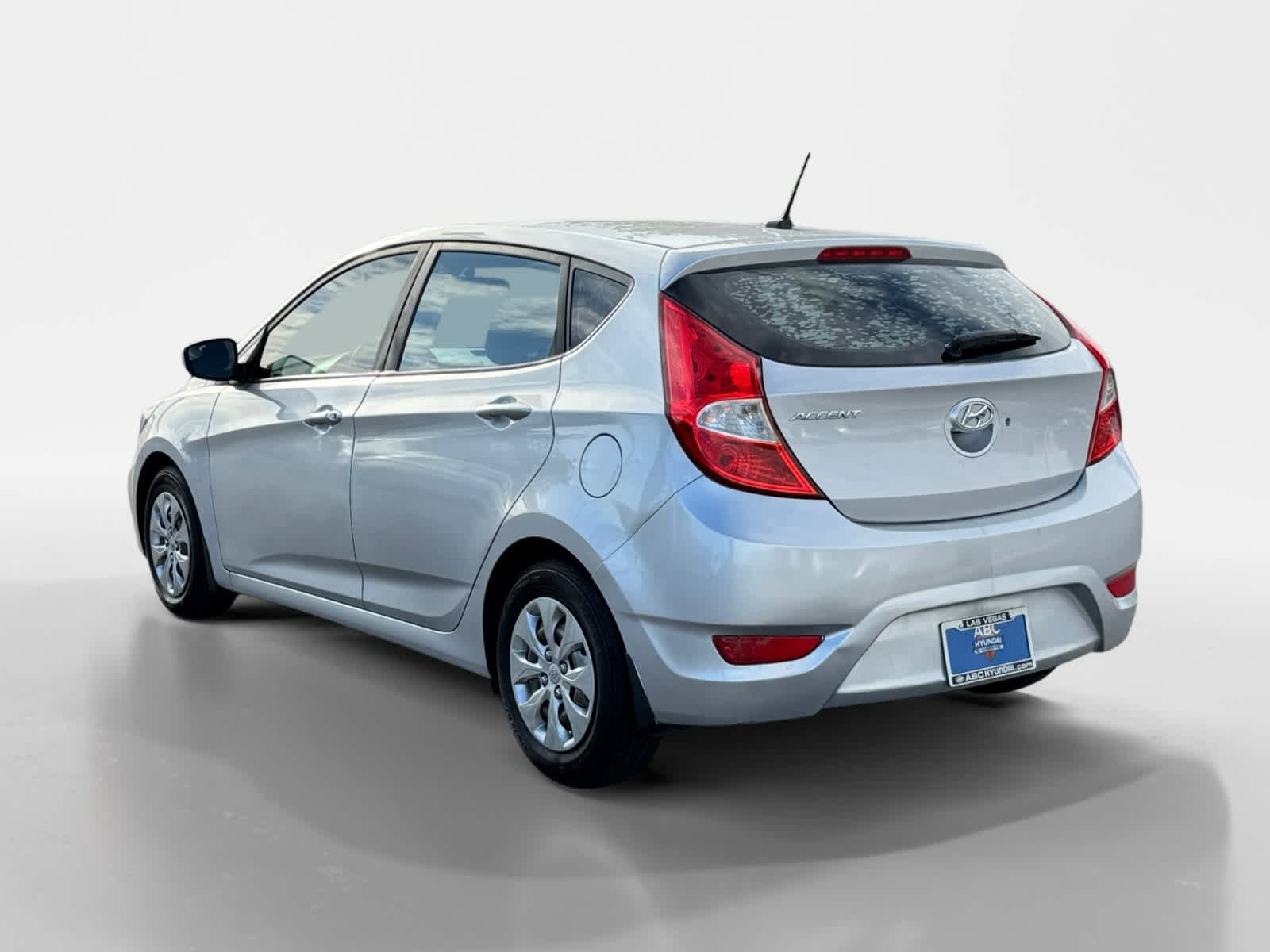 2016 Hyundai Accent SE 4