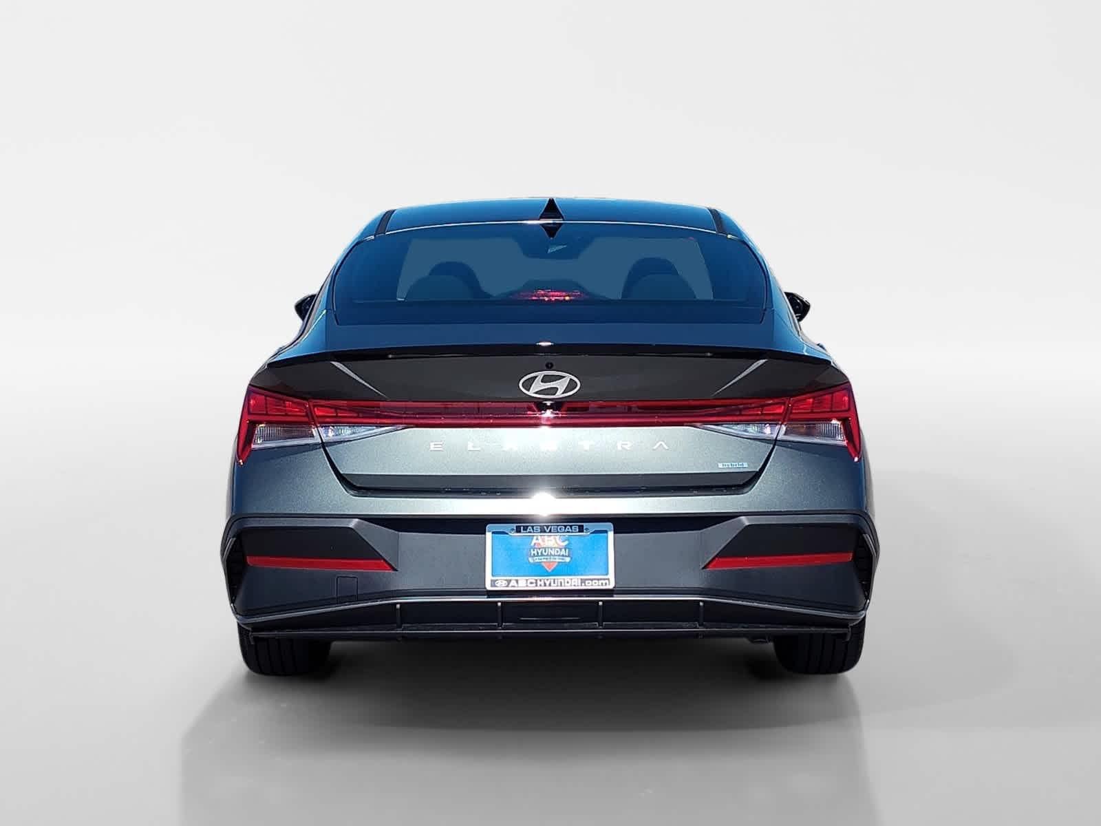 Thumbnail: 2025 Hyundai Elantra - 4