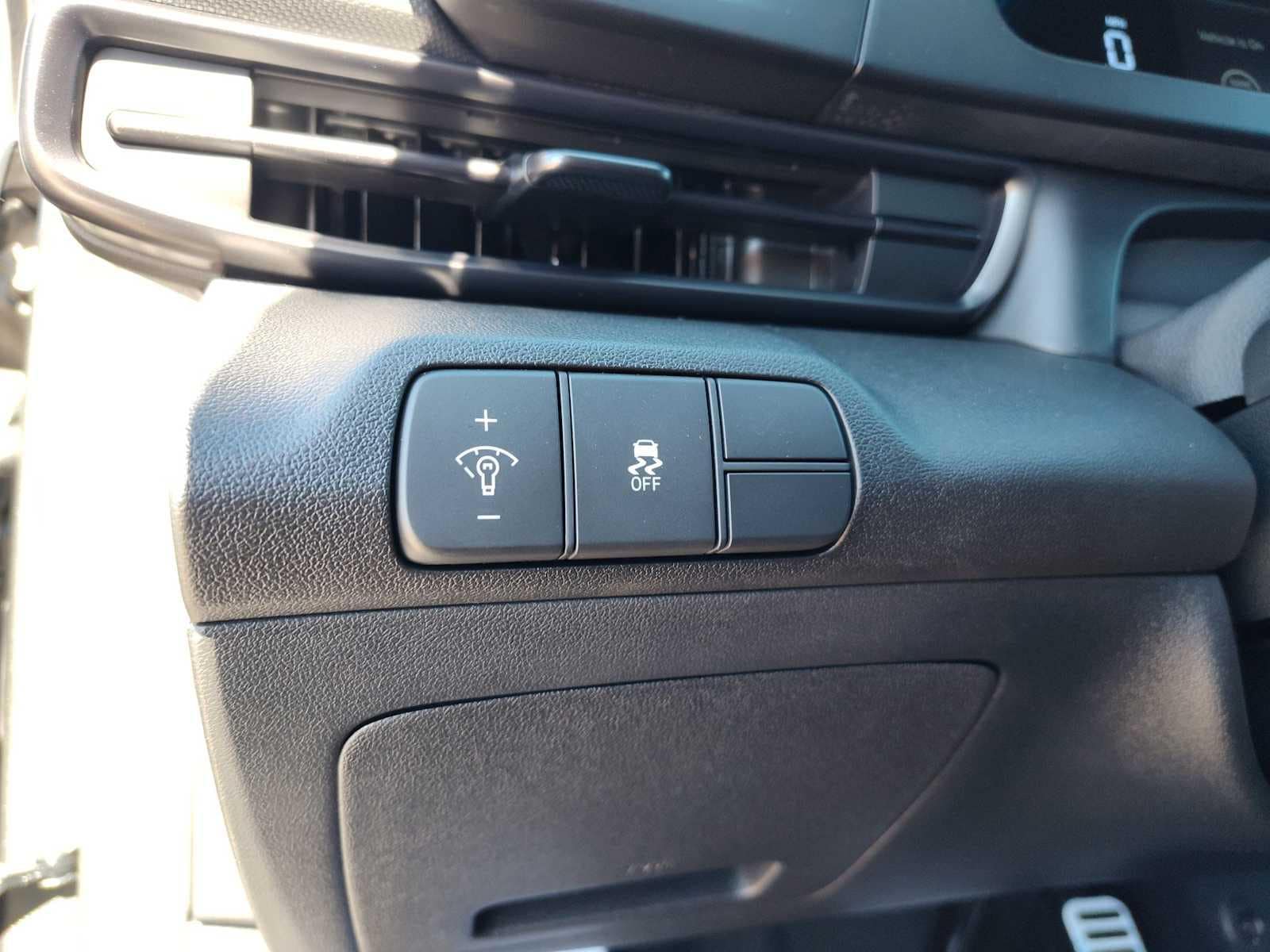 Thumbnail: 2026 Hyundai Elantra - 14