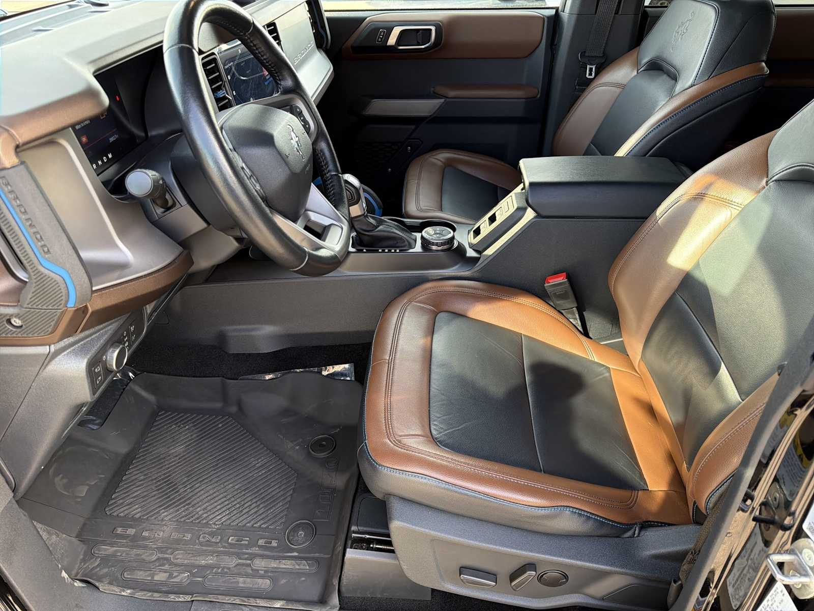 Thumbnail: 2022 Ford Bronco - 18