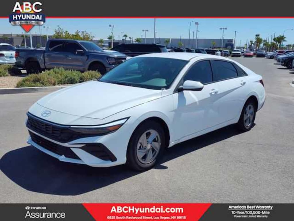New 2026 Hyundai Elantra SE Sedan