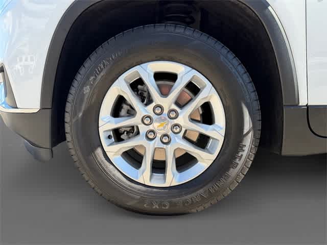 Thumbnail: 2021 Chevrolet Traverse - 16