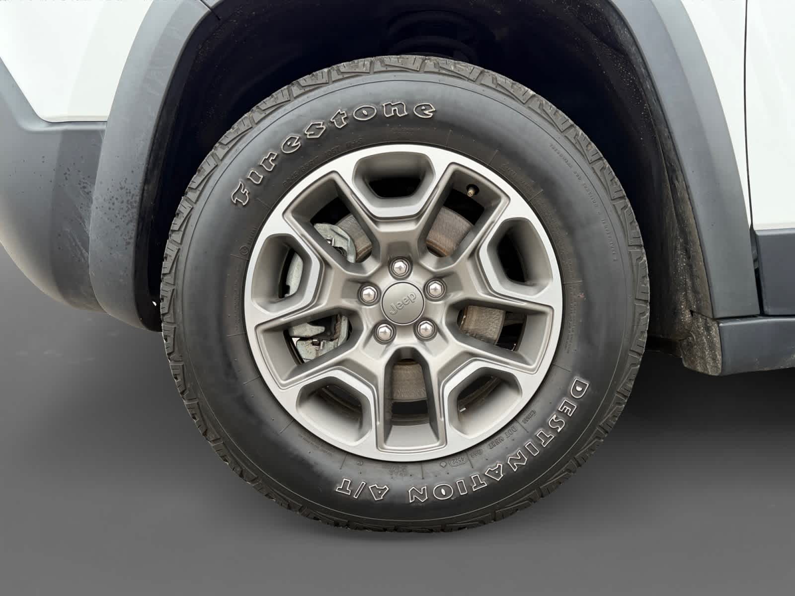 Thumbnail: 2022 Jeep Cherokee - 9