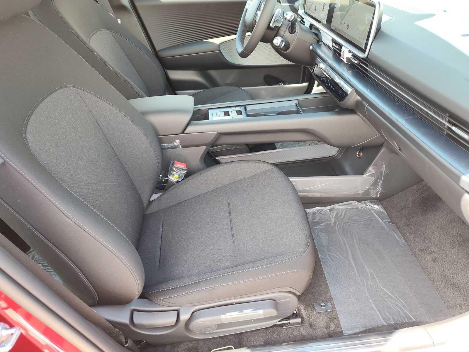 Thumbnail: 2025 Hyundai Ioniq 6 - 18