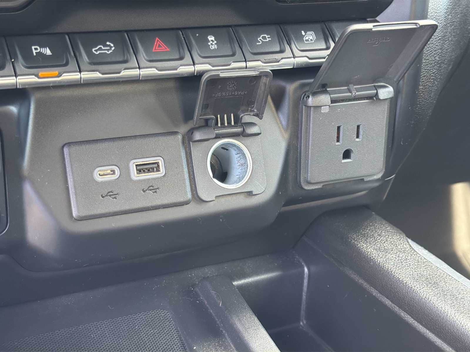 Thumbnail: 2021 Chevrolet Silverado 3500 - 24