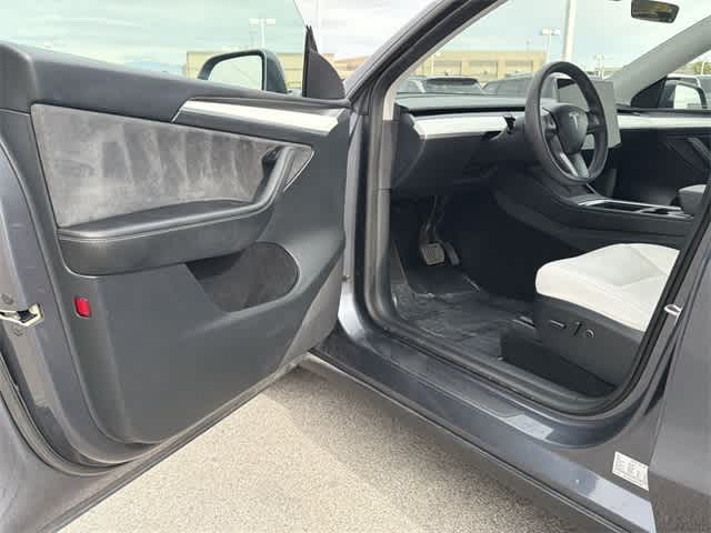 Thumbnail: 2023 Tesla Model Y - 17