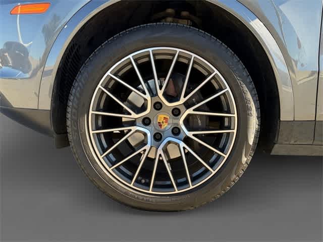 Thumbnail: 2019 Porsche Cayenne - 16