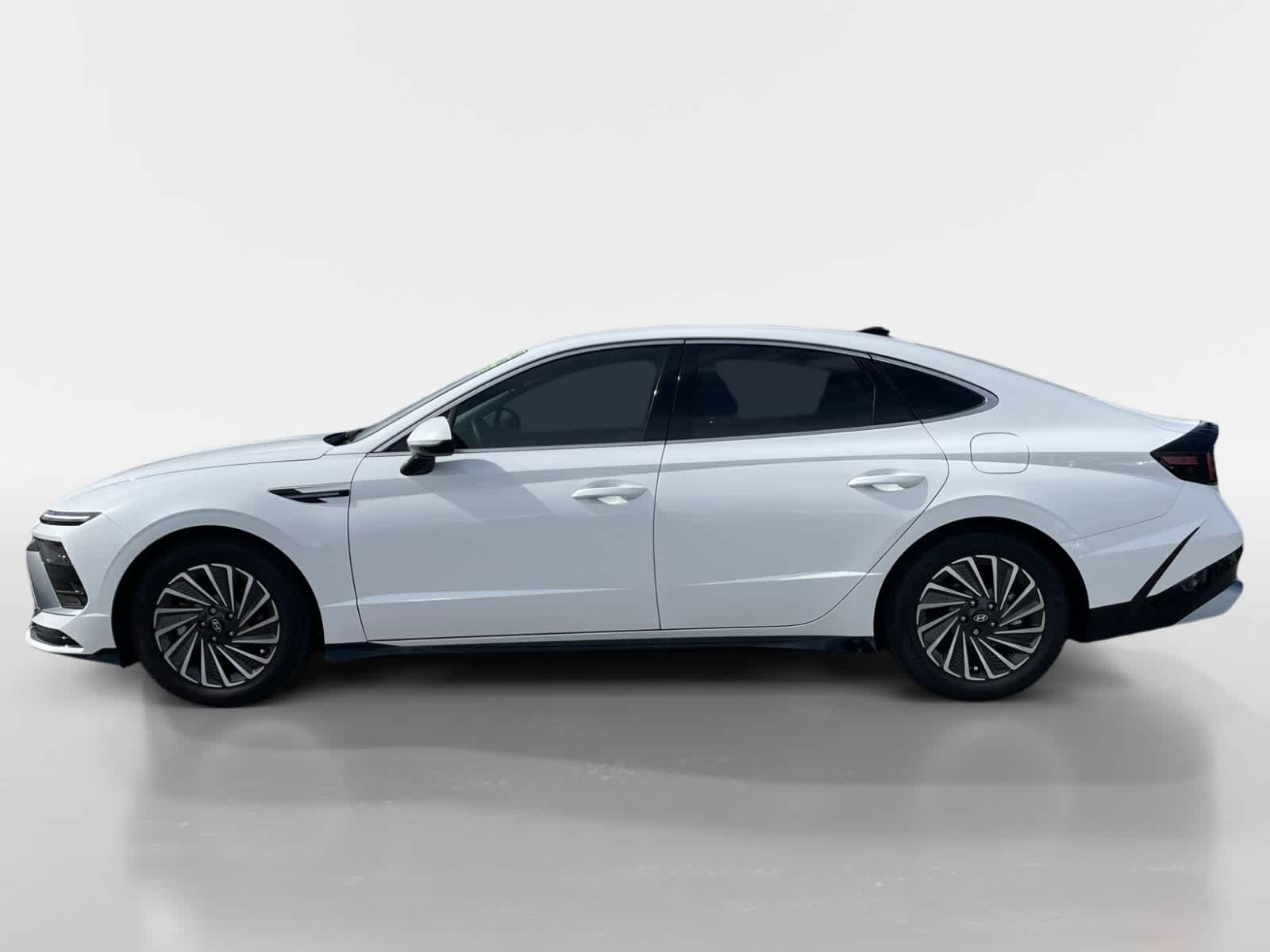 Thumbnail: 2024 Hyundai Sonata - 3