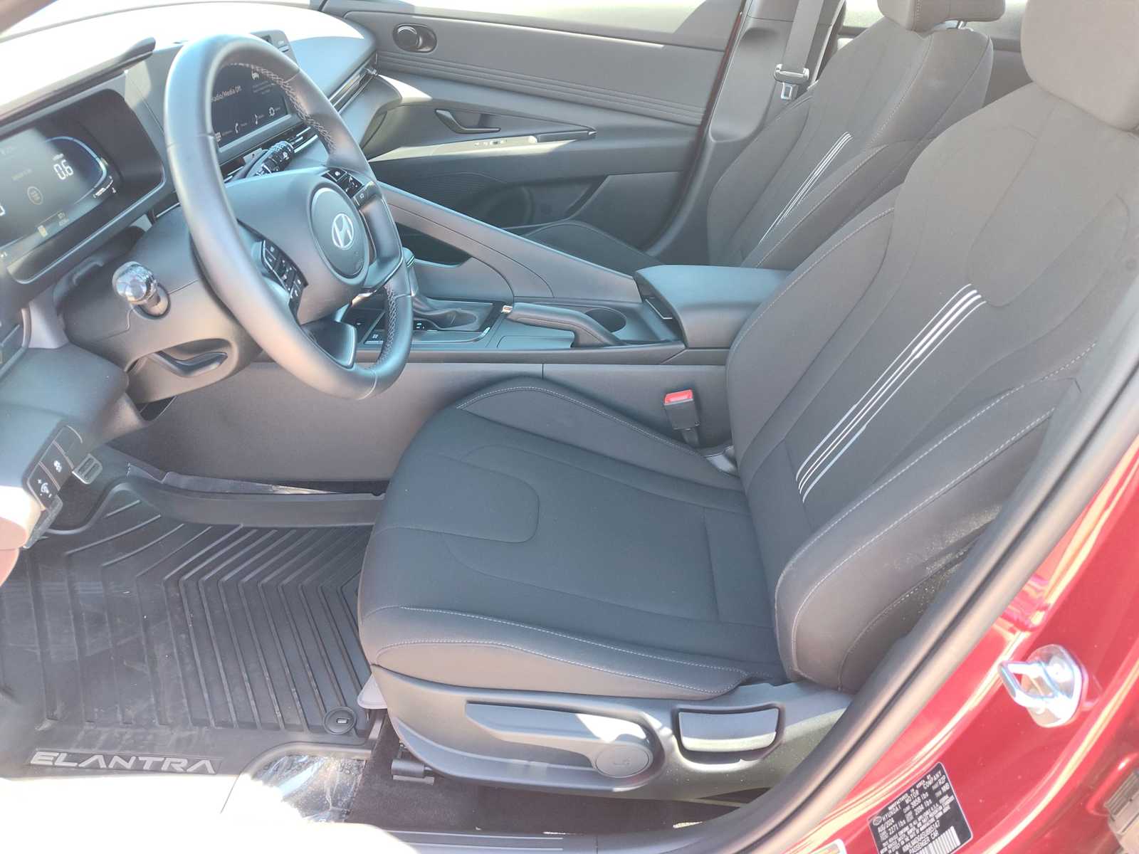 Thumbnail: 2025 Hyundai Elantra - 11