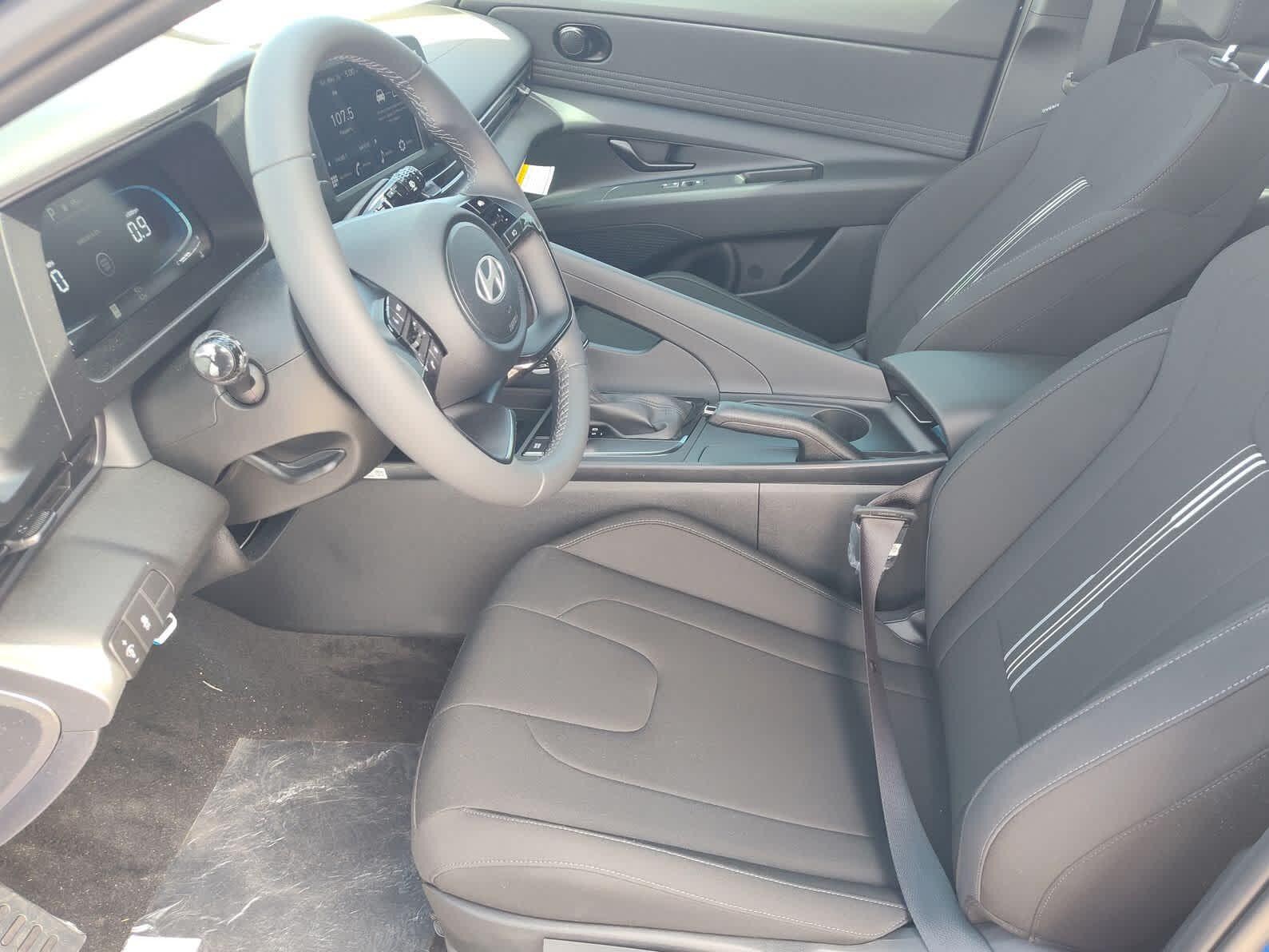 Thumbnail: 2025 Hyundai Elantra - 12