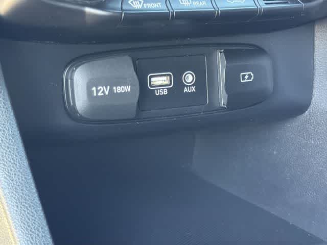 Thumbnail: 2020 Hyundai Veloster - 22