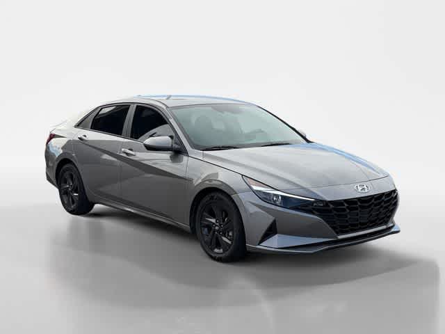 Thumbnail: 2022 Hyundai Elantra - 7