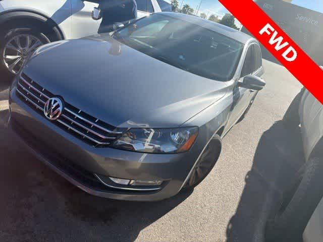 Thumbnail: 2013 Volkswagen Passat - 6