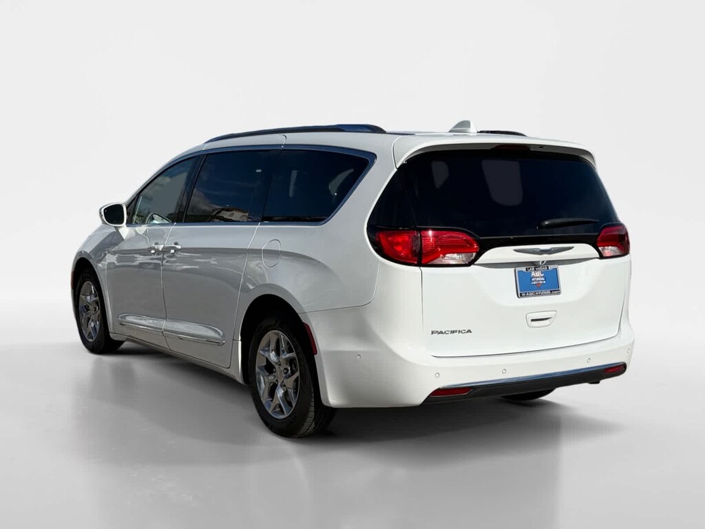 Used 2017 Chrysler Pacifica Limited Van