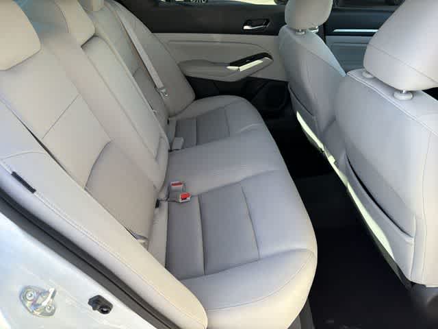 Thumbnail: 2021 Nissan Altima - 18